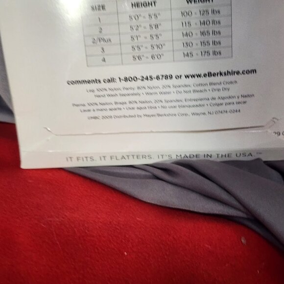 Berkshire Shimmers Platinum Ultra Sheer Control Top Nylon Span Cotton Pantyhose - Picture 14 of 16